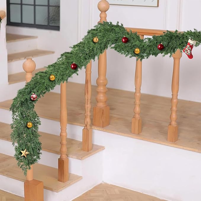 Artificial Pine Garland, 9 ft Green PE with 238 Sprigs