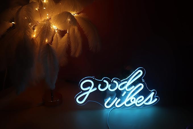 Lighted Neon Signs Green LED Wall Night Light, 7.9 x 15.7 in USB Powered
