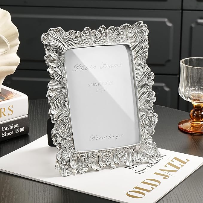 Silver 5x7 Picture Frame, Vintage Silver Palm Leaves Textured Hand-Crafted Resin with Glass Front Elegant Retro Vintage Rustic Design Photo Frame for Wall and Tabletop Display Home Decor
