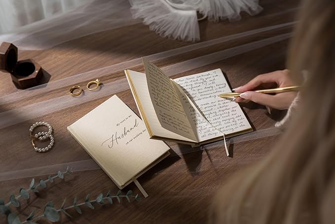 Event Party Supplies: Vow Book, 40 Lined Pages, Gold Gilded Edges
