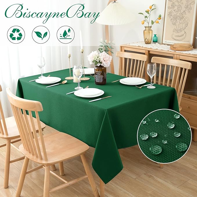 Biscaynebay Textured Fabric Christmas Tablecloths 70x108 Inches Rectangular, Hunter Green Water Resistant Tablecloths for Dining, Kitchen, Wedding & Parties etc. Machine Washable